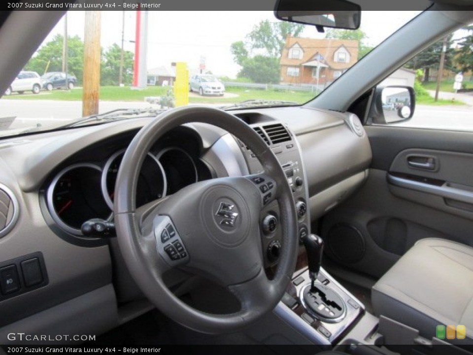 Beige Interior Photo for the 2007 Suzuki Grand Vitara Luxury 4x4 #50471299