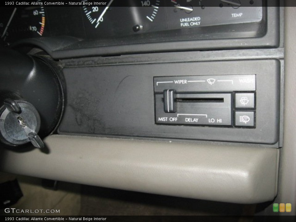 Natural Beige Interior Controls for the 1993 Cadillac Allante Convertible #50473186