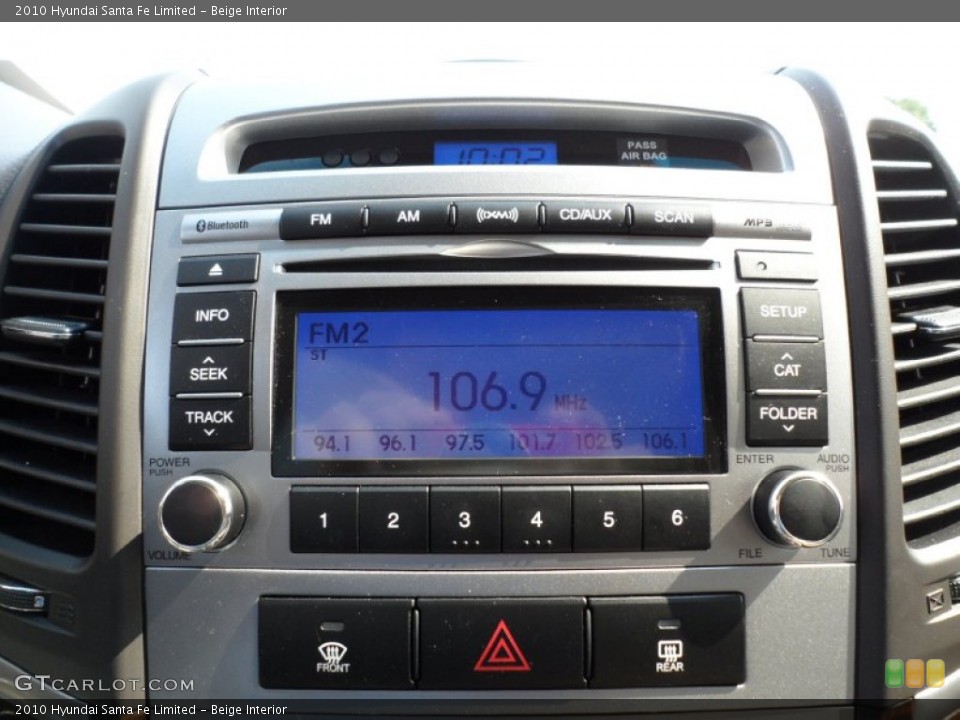 Beige Interior Controls for the 2010 Hyundai Santa Fe Limited #50476591