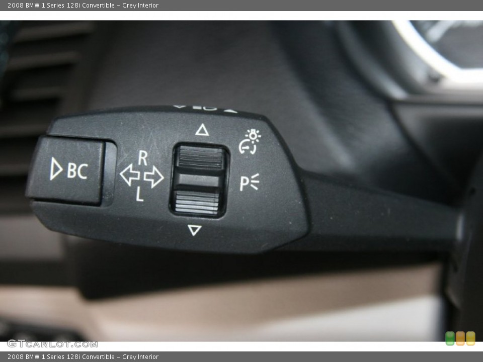 Grey Interior Controls for the 2008 BMW 1 Series 128i Convertible #50480419