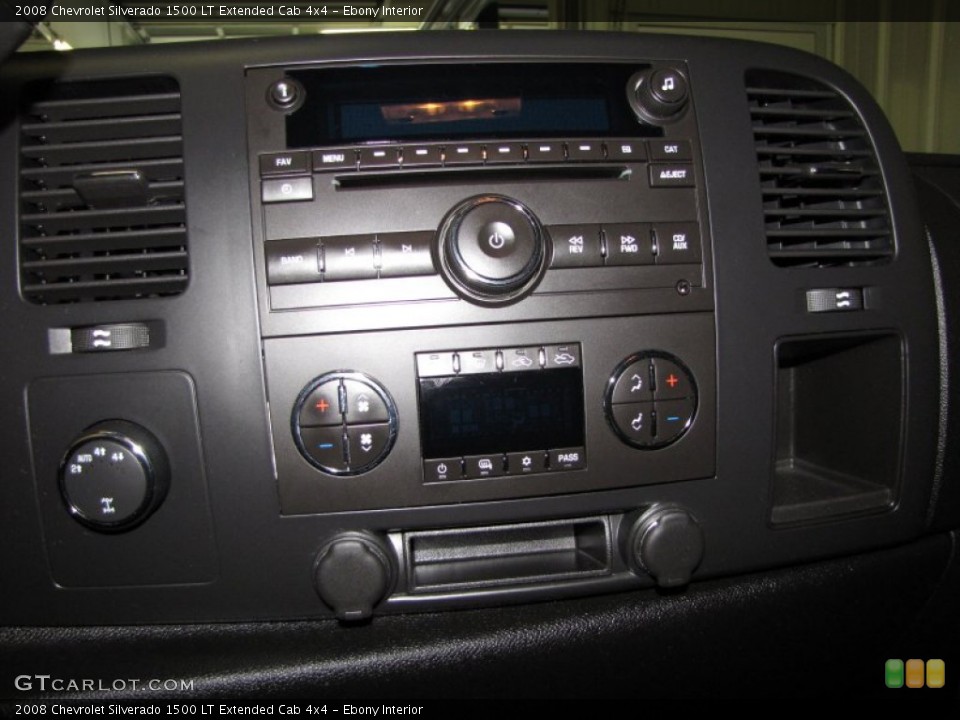 Ebony Interior Controls for the 2008 Chevrolet Silverado 1500 LT Extended Cab 4x4 #50487823