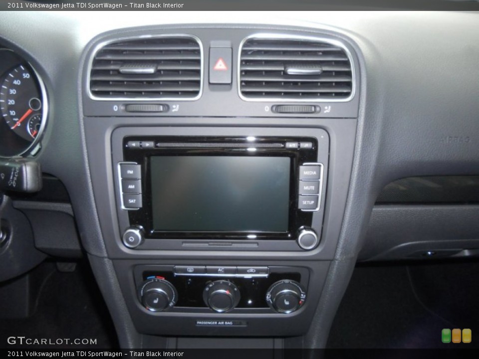 Titan Black Interior Controls for the 2011 Volkswagen Jetta TDI SportWagen #50488108