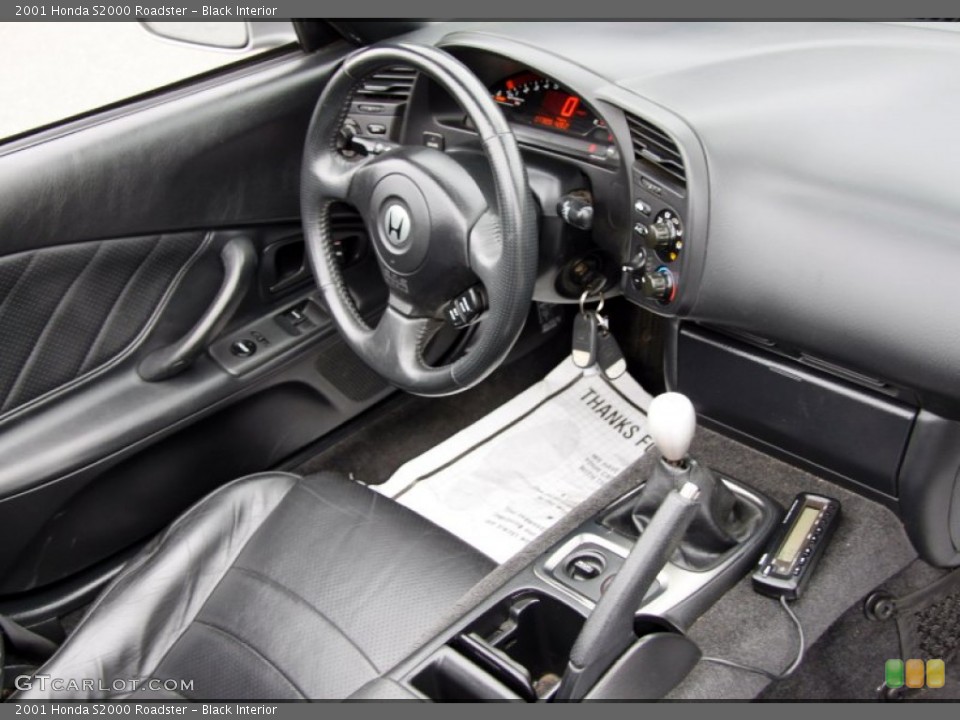 Black Interior Photo for the 2001 Honda S2000 Roadster #50490724