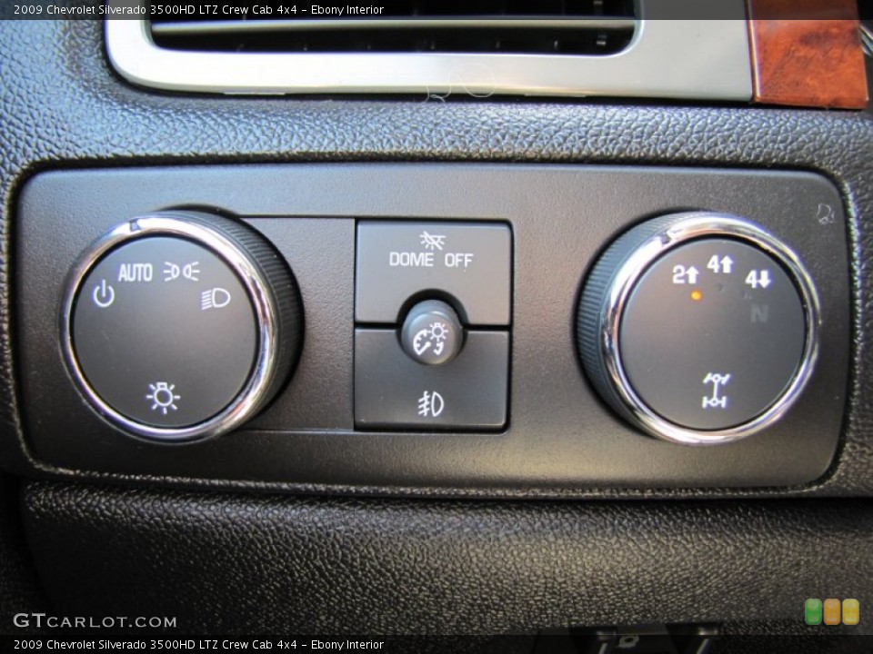 Ebony Interior Controls for the 2009 Chevrolet Silverado 3500HD LTZ Crew Cab 4x4 #50491426