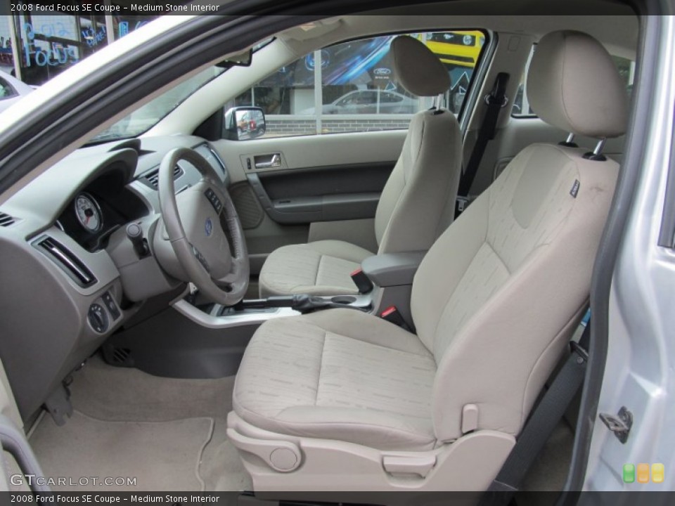 Medium Stone Interior Photo for the 2008 Ford Focus SE Coupe #50492203
