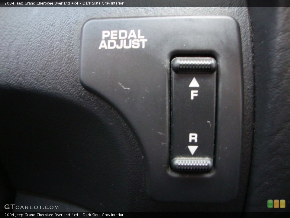 Dark Slate Gray Interior Controls for the 2004 Jeep Grand Cherokee Overland 4x4 #50494600