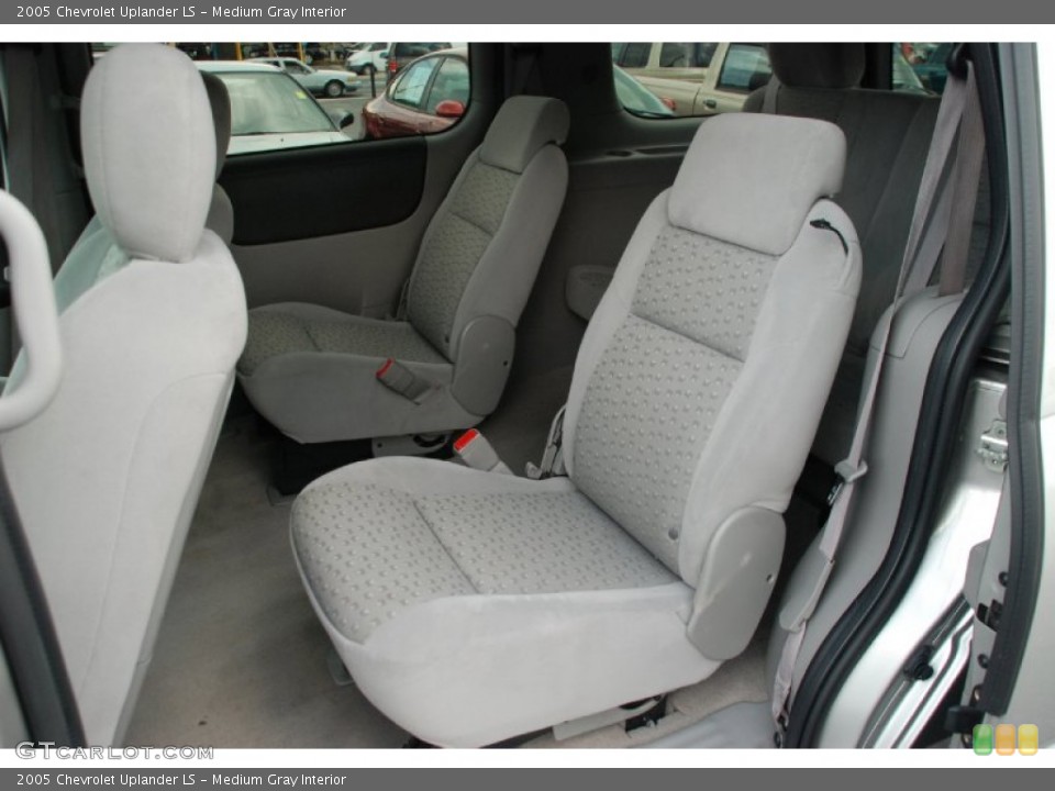 Medium Gray Interior Photo for the 2005 Chevrolet Uplander LS #50499866