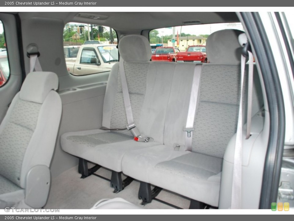 Medium Gray Interior Photo for the 2005 Chevrolet Uplander LS #50499872