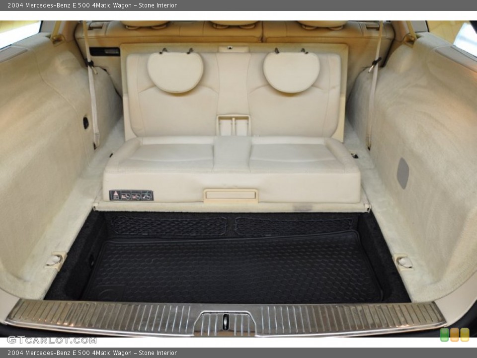 Stone Interior Photo for the 2004 Mercedes-Benz E 500 4Matic Wagon #50505518