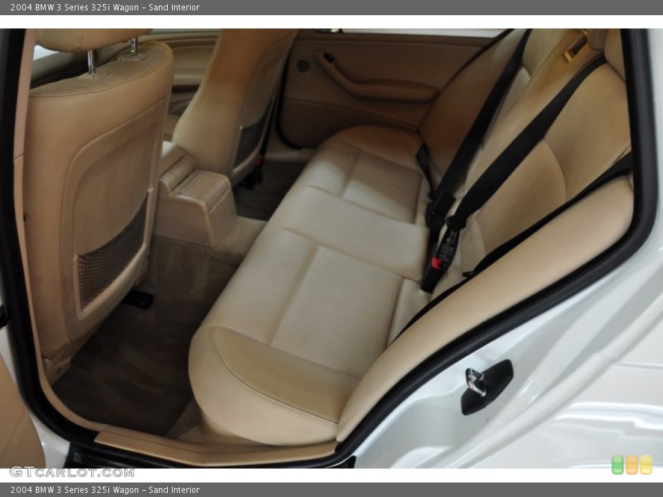 Sand Interior Photo for the 2004 BMW 3 Series 325i Wagon #50505769