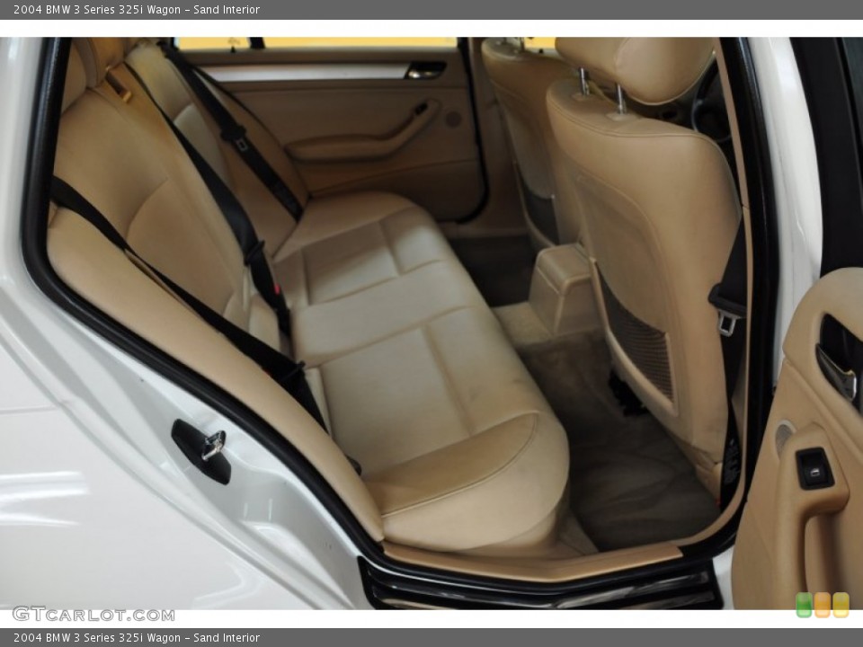 Sand Interior Photo for the 2004 BMW 3 Series 325i Wagon #50505799