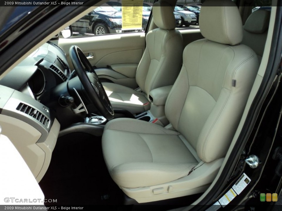 Beige Interior Photo for the 2009 Mitsubishi Outlander XLS #50513110