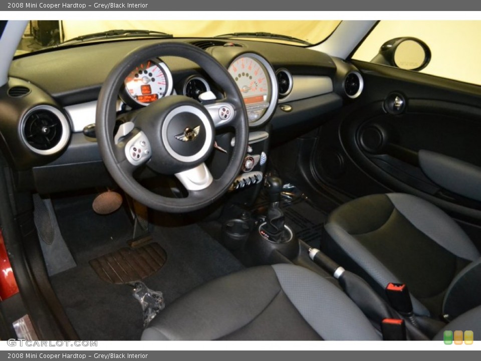 Grey/Black Interior Photo for the 2008 Mini Cooper Hardtop #50518236