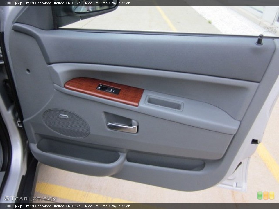 Medium Slate Gray Interior Door Panel for the 2007 Jeep Grand Cherokee Limited CRD 4x4 #50518246