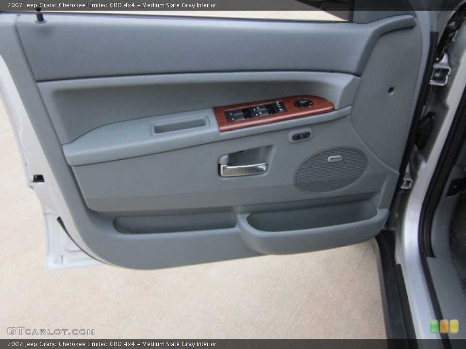 Medium Slate Gray Interior Door Panel for the 2007 Jeep Grand Cherokee Limited CRD 4x4 #50518279