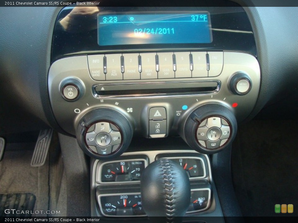 Black Interior Controls for the 2011 Chevrolet Camaro SS/RS Coupe #50525290