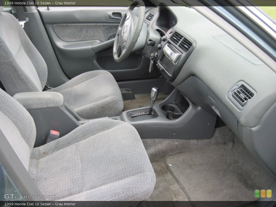 Gray Interior Photo for the 1999 Honda Civic LX Sedan #50529331