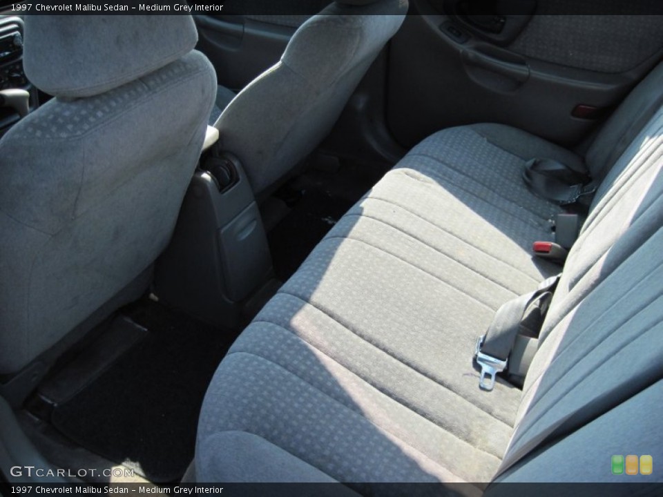 Medium Grey Interior Photo for the 1997 Chevrolet Malibu Sedan #50530111