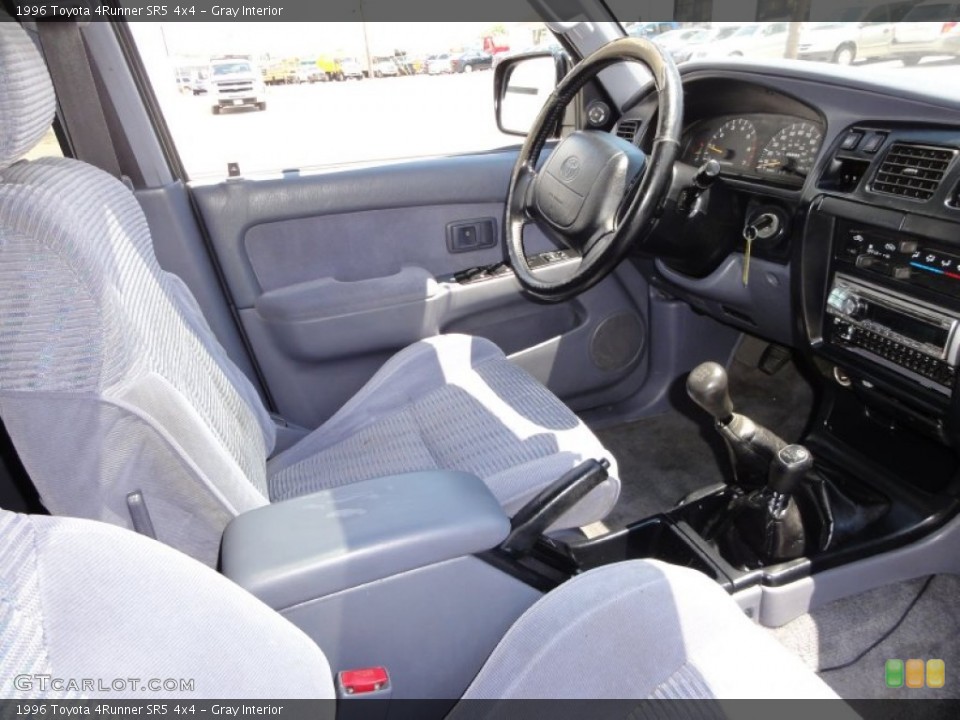 Gray Interior Photo for the 1996 Toyota 4Runner SR5 4x4 #50530324