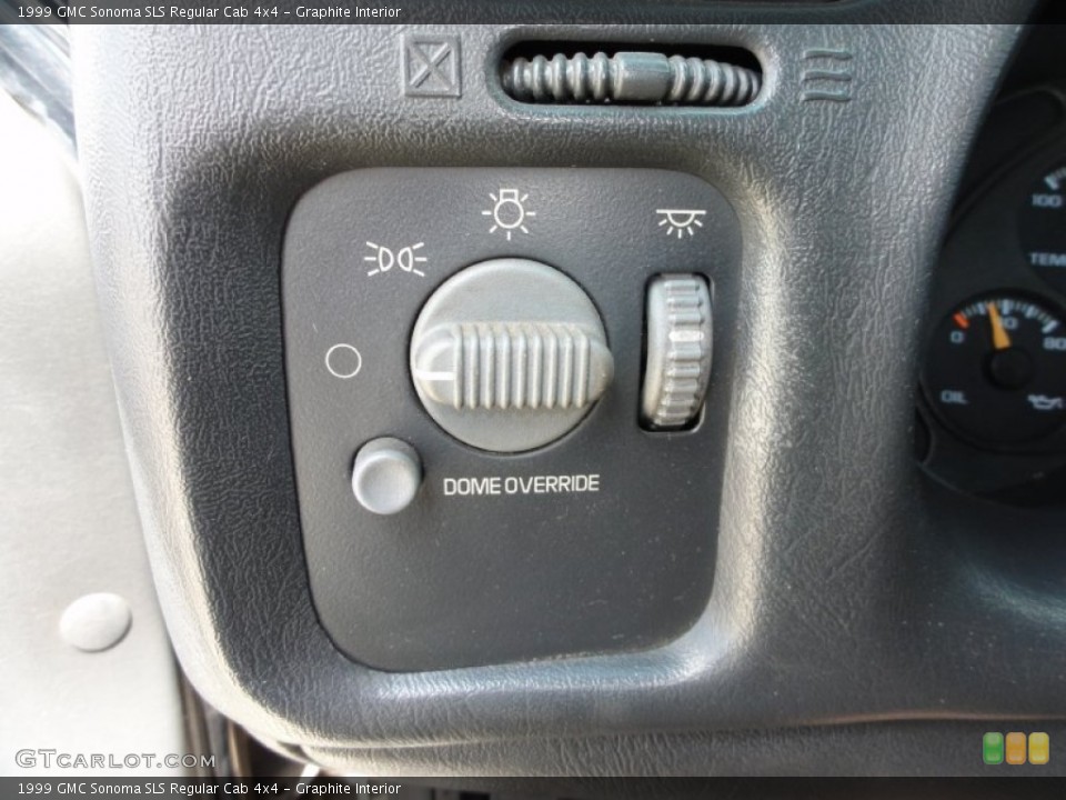 Graphite Interior Controls for the 1999 GMC Sonoma SLS Regular Cab 4x4 #50533065