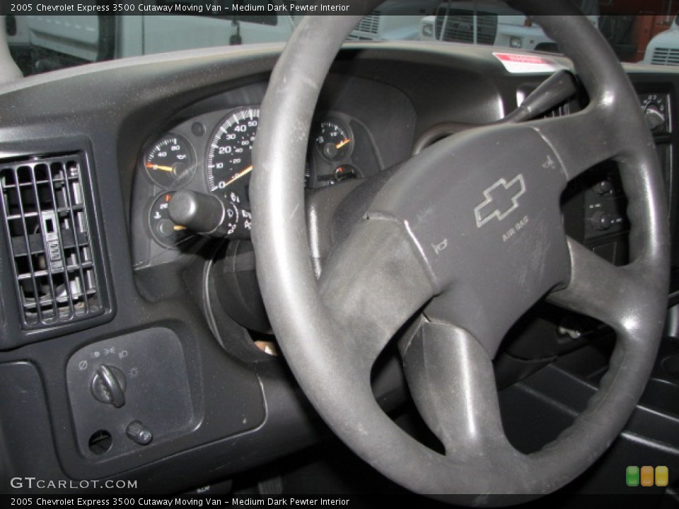 Medium Dark Pewter Interior Steering Wheel for the 2005 Chevrolet Express 3500 Cutaway Moving Van #50535253