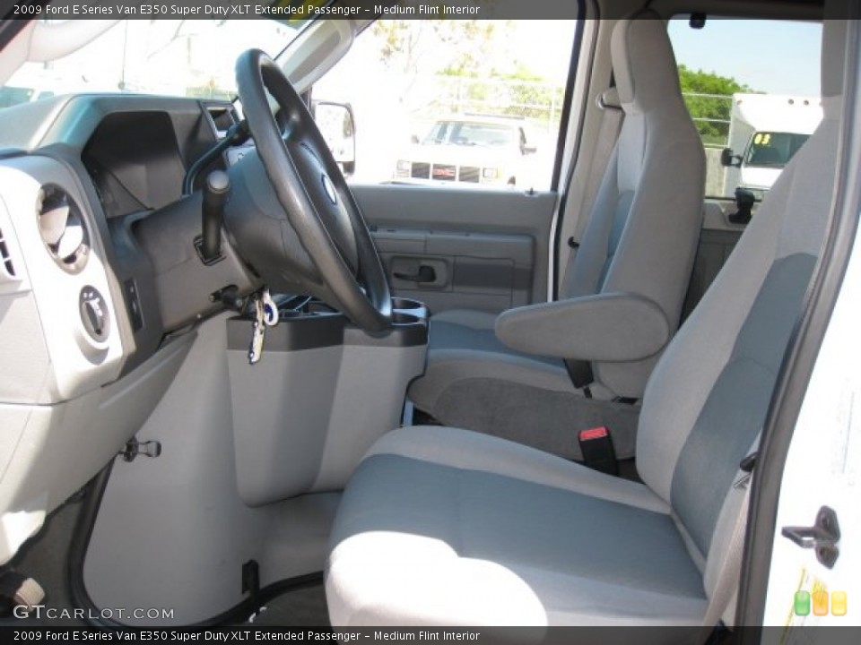 Medium Flint Interior Photo for the 2009 Ford E Series Van E350 Super Duty XLT Extended Passenger #50535427