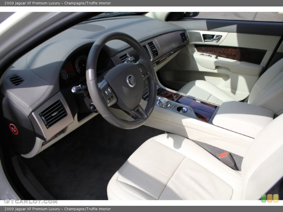 Champagne/Truffle Interior Photo for the 2009 Jaguar XF Premium Luxury #50536114