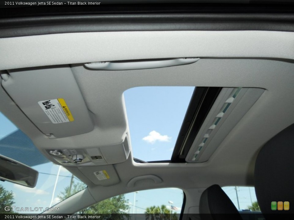 Titan Black Interior Sunroof for the 2011 Volkswagen Jetta SE Sedan #50536318
