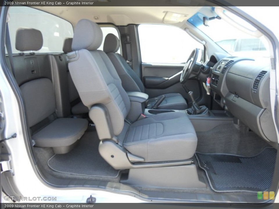 Graphite Interior Photo for the 2009 Nissan Frontier XE King Cab #50539267