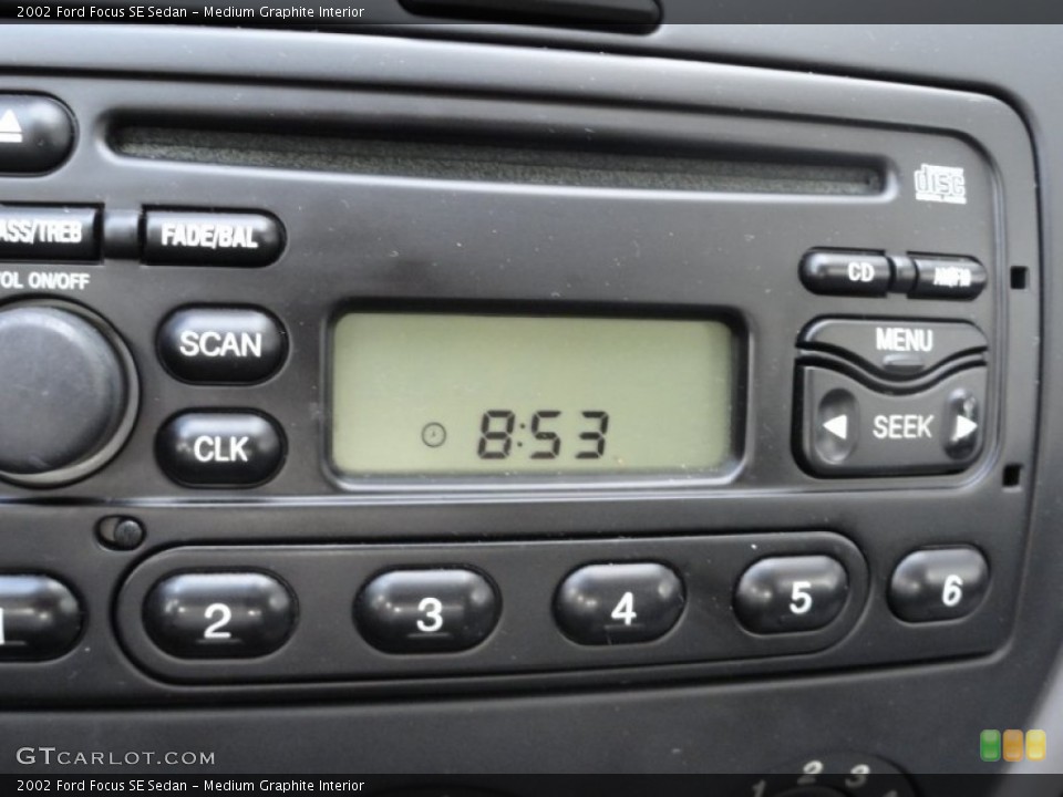 Medium Graphite Interior Controls for the 2002 Ford Focus SE Sedan #50540101