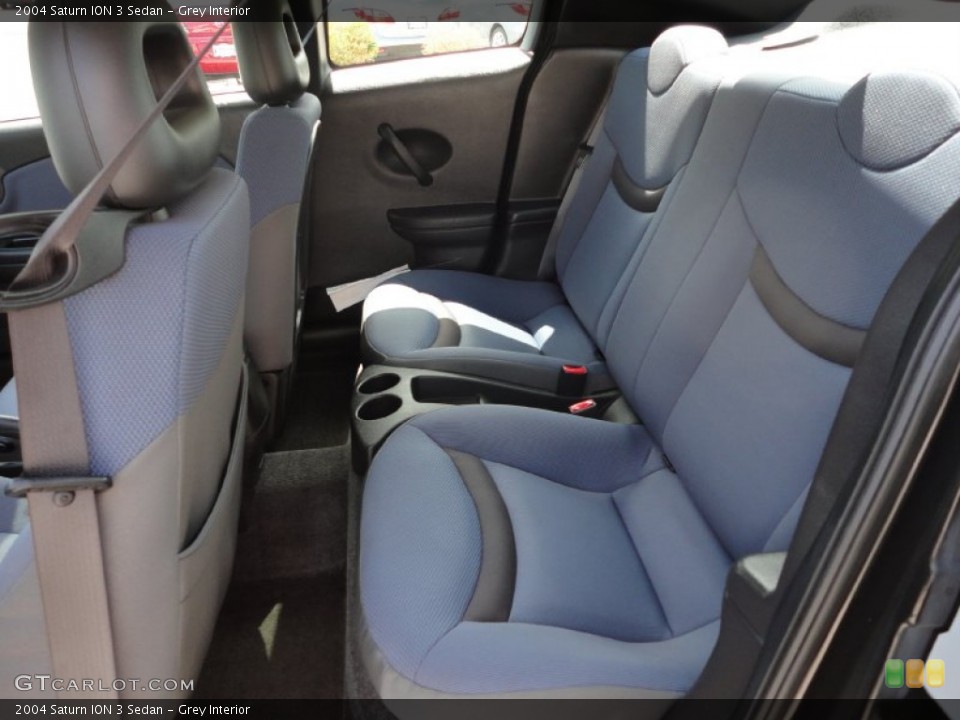Grey Interior Photo for the 2004 Saturn ION 3 Sedan #50540623