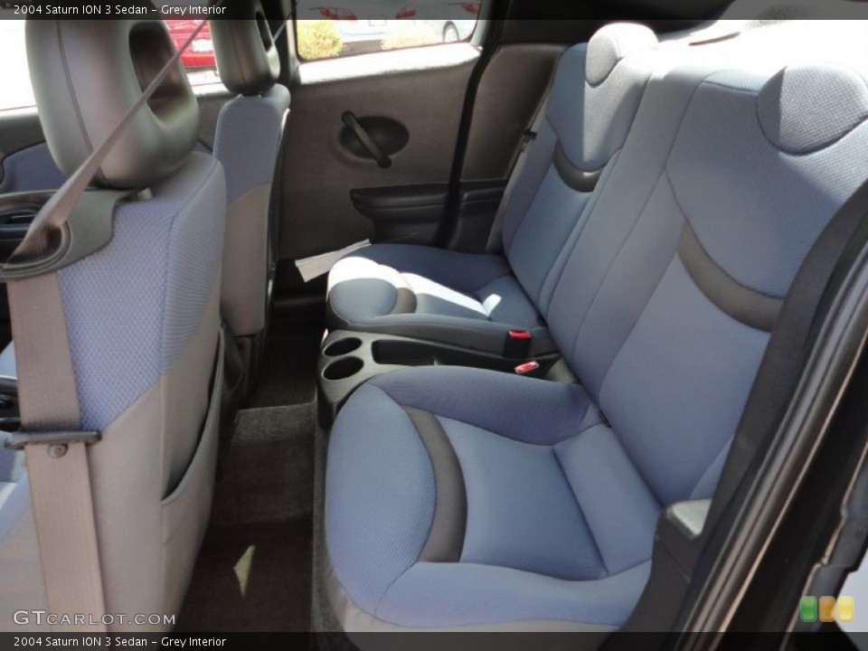 Grey Interior Photo for the 2004 Saturn ION 3 Sedan #50540623