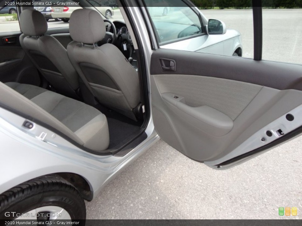 Gray Interior Door Panel for the 2010 Hyundai Sonata GLS #50545000