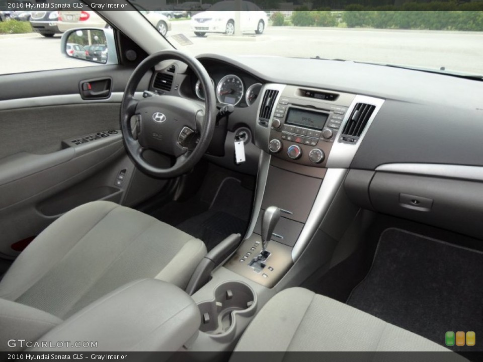 Gray Interior Photo for the 2010 Hyundai Sonata GLS #50545006