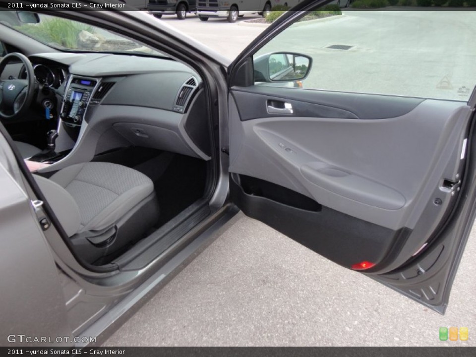 Gray Interior Door Panel for the 2011 Hyundai Sonata GLS #50546362