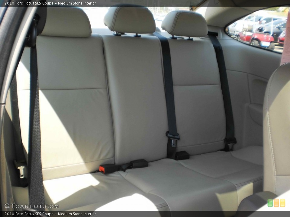Medium Stone Interior Photo for the 2010 Ford Focus SES Coupe #50555389
