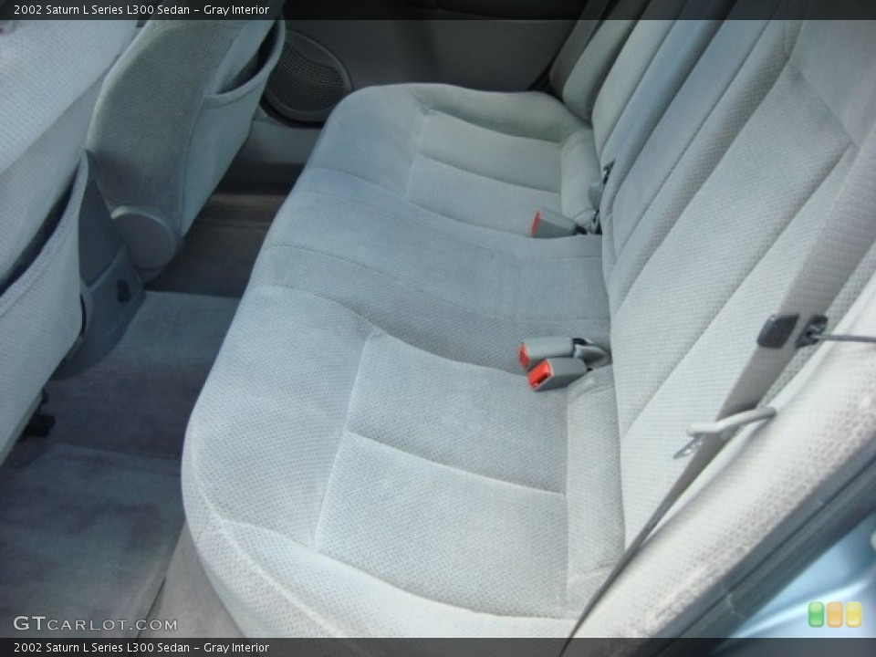 Gray Interior Photo for the 2002 Saturn L Series L300 Sedan #50566618