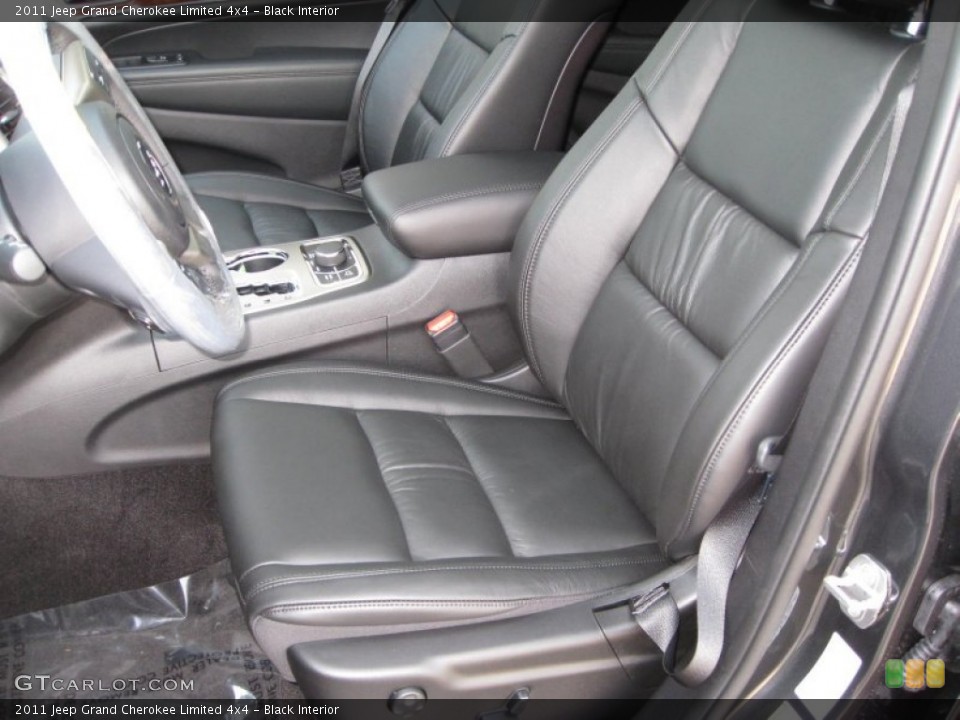 Black Interior Photo for the 2011 Jeep Grand Cherokee Limited 4x4 #50569294