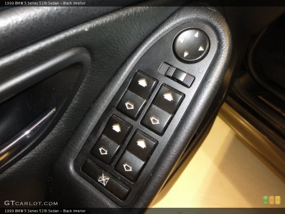 Black Interior Controls for the 1999 BMW 5 Series 528i Sedan #50581360