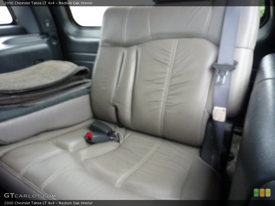 Medium Oak Interior Photo for the 2000 Chevrolet Tahoe LT 4x4 #50582077