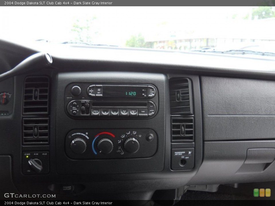 Dark Slate Gray Interior Controls for the 2004 Dodge Dakota SLT Club Cab 4x4 #50584317