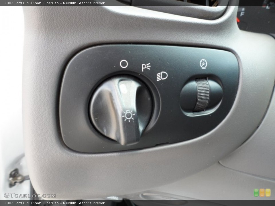 Medium Graphite Interior Controls for the 2002 Ford F150 Sport SuperCab #50586197