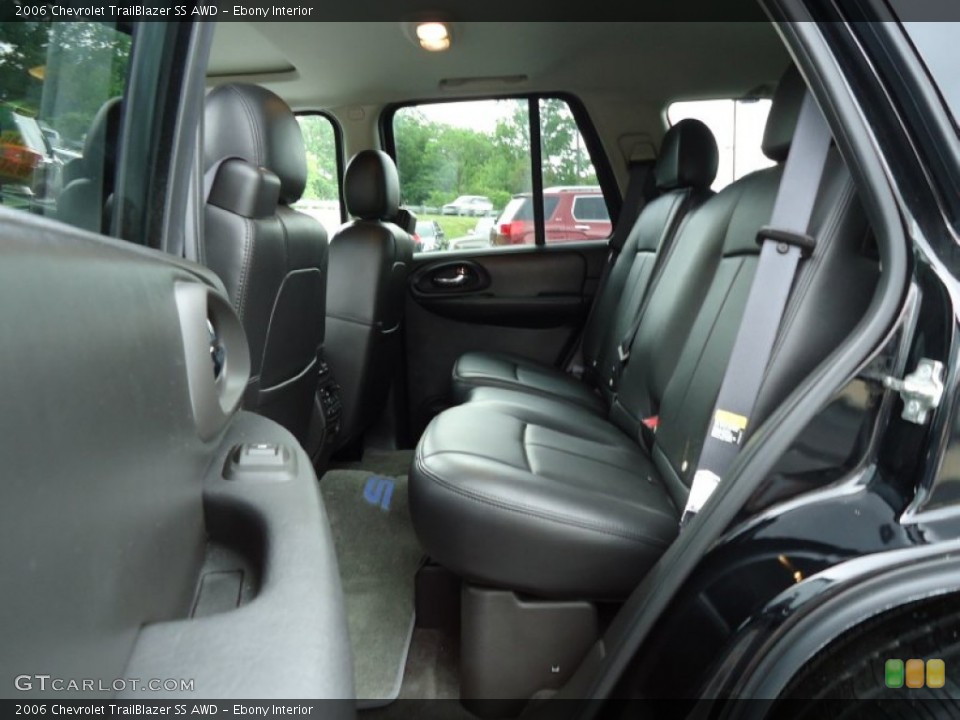 Ebony Interior Photo for the 2006 Chevrolet TrailBlazer SS AWD #50590424
