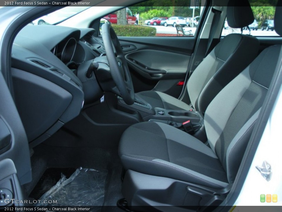 Charcoal Black Interior Photo for the 2012 Ford Focus S Sedan #50615064