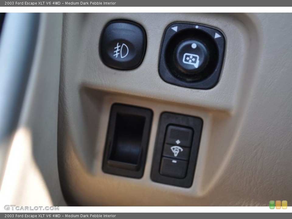 Medium Dark Pebble Interior Controls for the 2003 Ford Escape XLT V6 4WD #50615112
