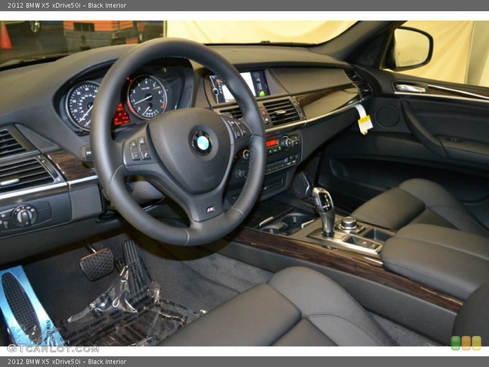 Black Interior Prime Interior for the 2012 BMW X5 xDrive50i #50616384