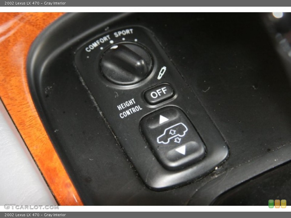 Gray Interior Controls for the 2002 Lexus LX 470 #50620839