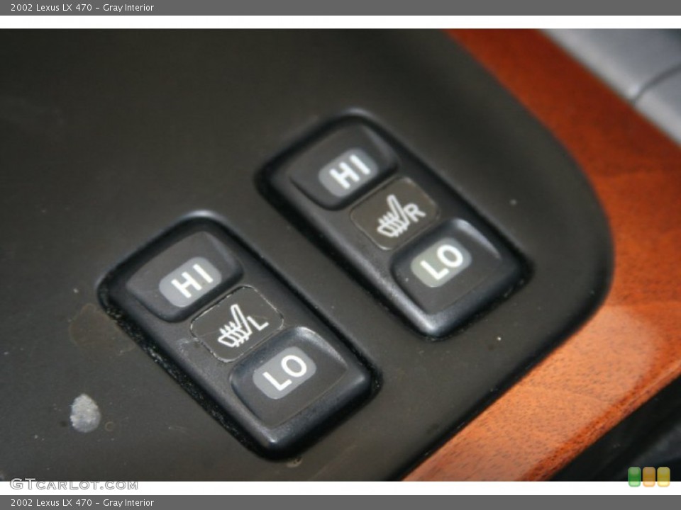 Gray Interior Controls for the 2002 Lexus LX 470 #50620881