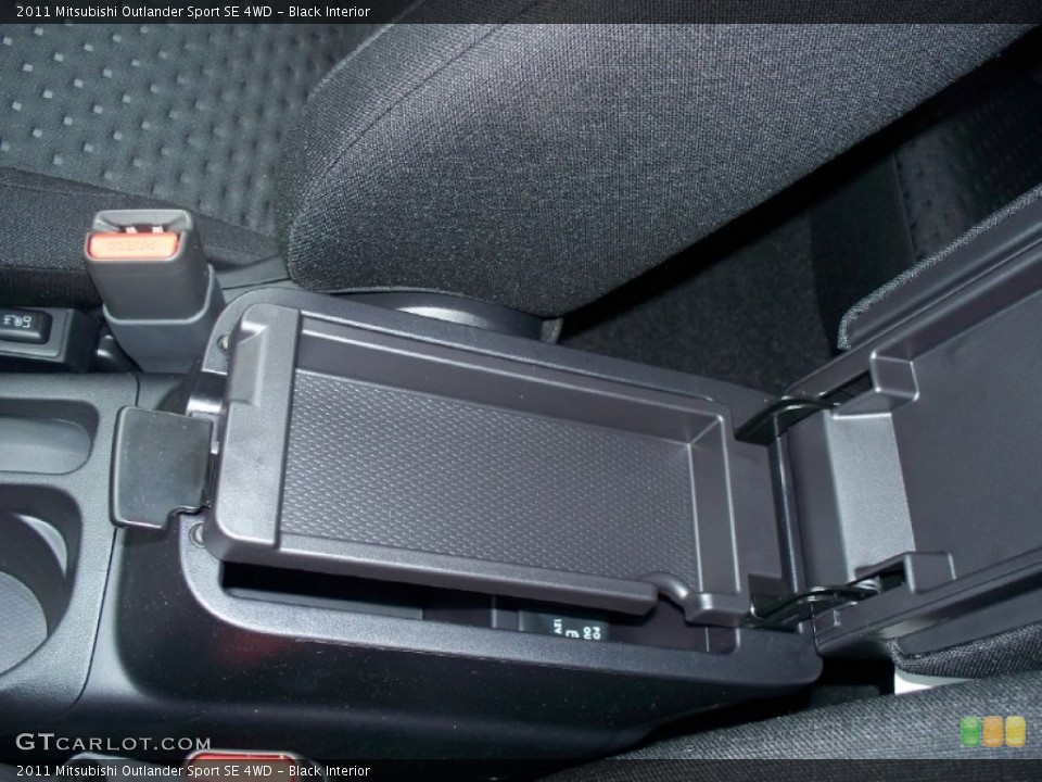 Black Interior Photo for the 2011 Mitsubishi Outlander Sport SE 4WD #50628333