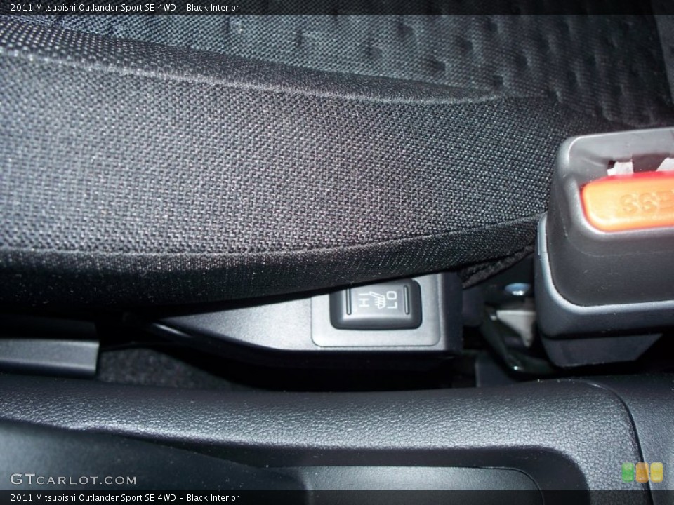 Black Interior Controls for the 2011 Mitsubishi Outlander Sport SE 4WD #50628371